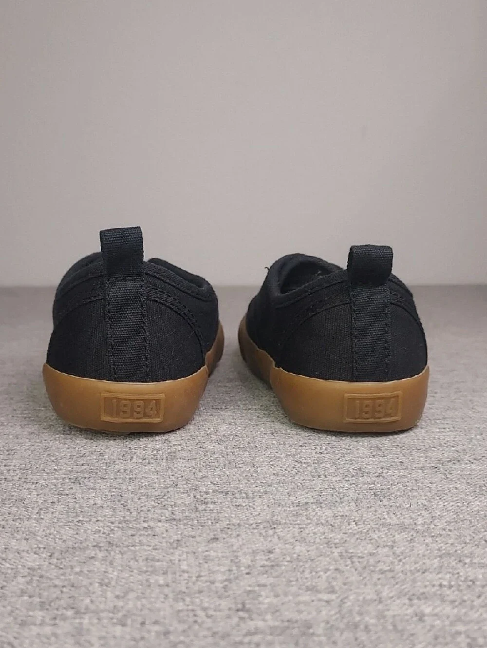 Old Navy Black Canvas Slip-On Sneakers Brown Gum Sole Unisex Toddler Shoe Size 7
